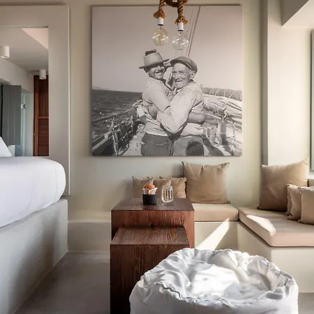 Resort West East Imerovigli (Santorini)